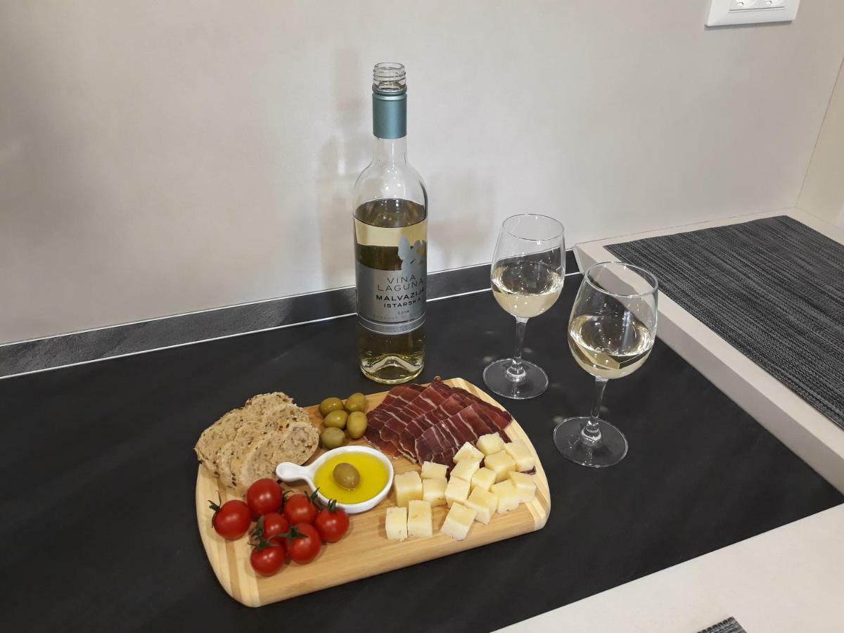 PUY Center Apartment Dalu מראה חיצוני תמונה